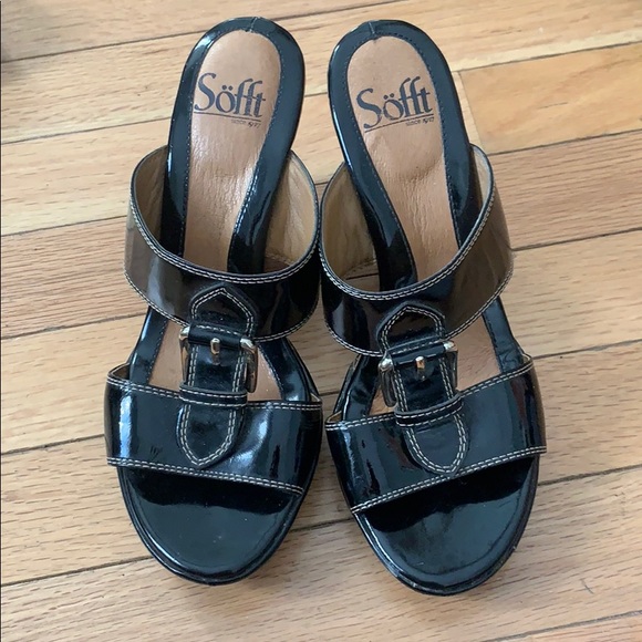 Sofft Size 8 Women's White Solid Wedge Sandals